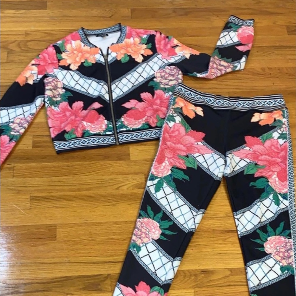 2 Pcs jacket and legging set Size